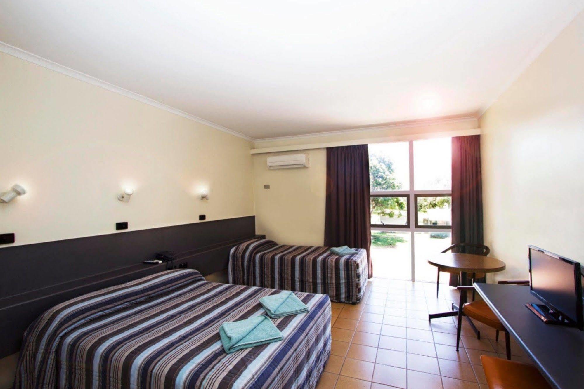 Albatross Bay Resort Weipa Exterior foto