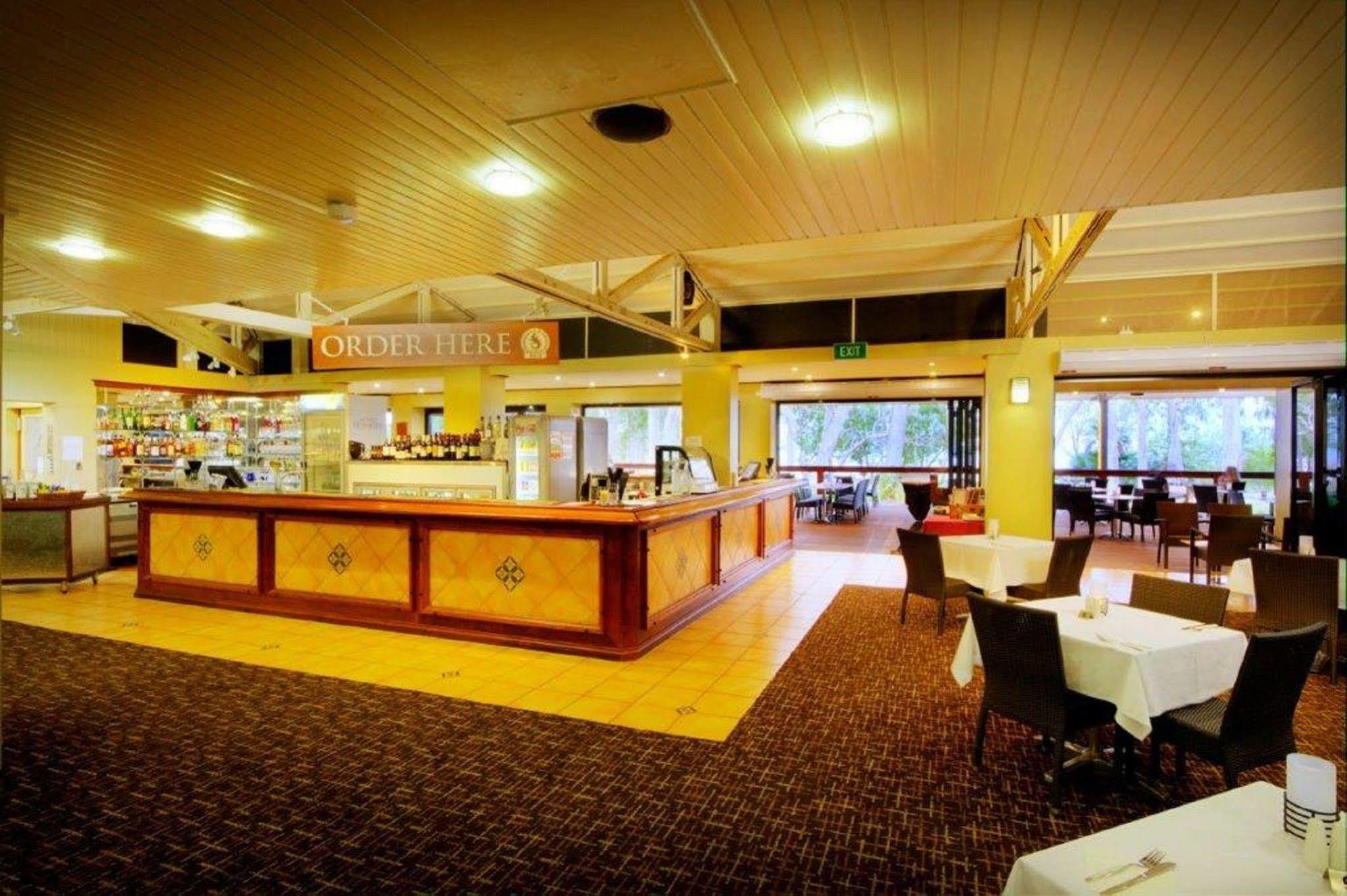 Albatross Bay Resort Weipa Exterior foto